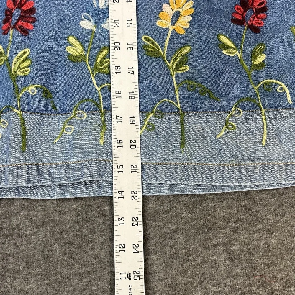 Bleu Bayou Denim Jean Blouse Shirt Womens S Embroidered Floral Cottagecore Y2K - Picture 13 of 16